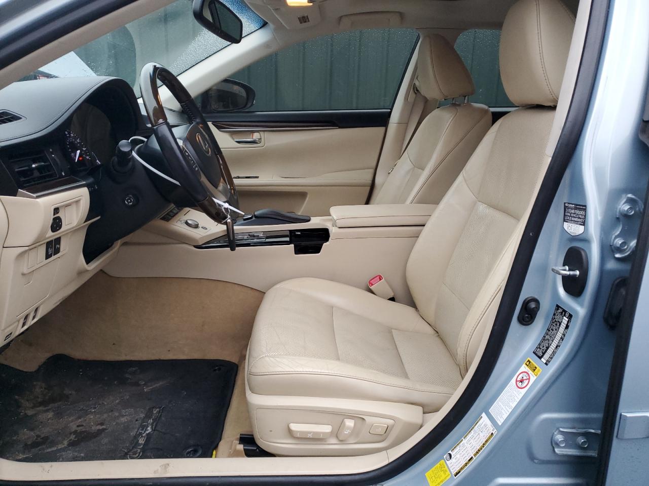 2013 Lexus ES - Image 7