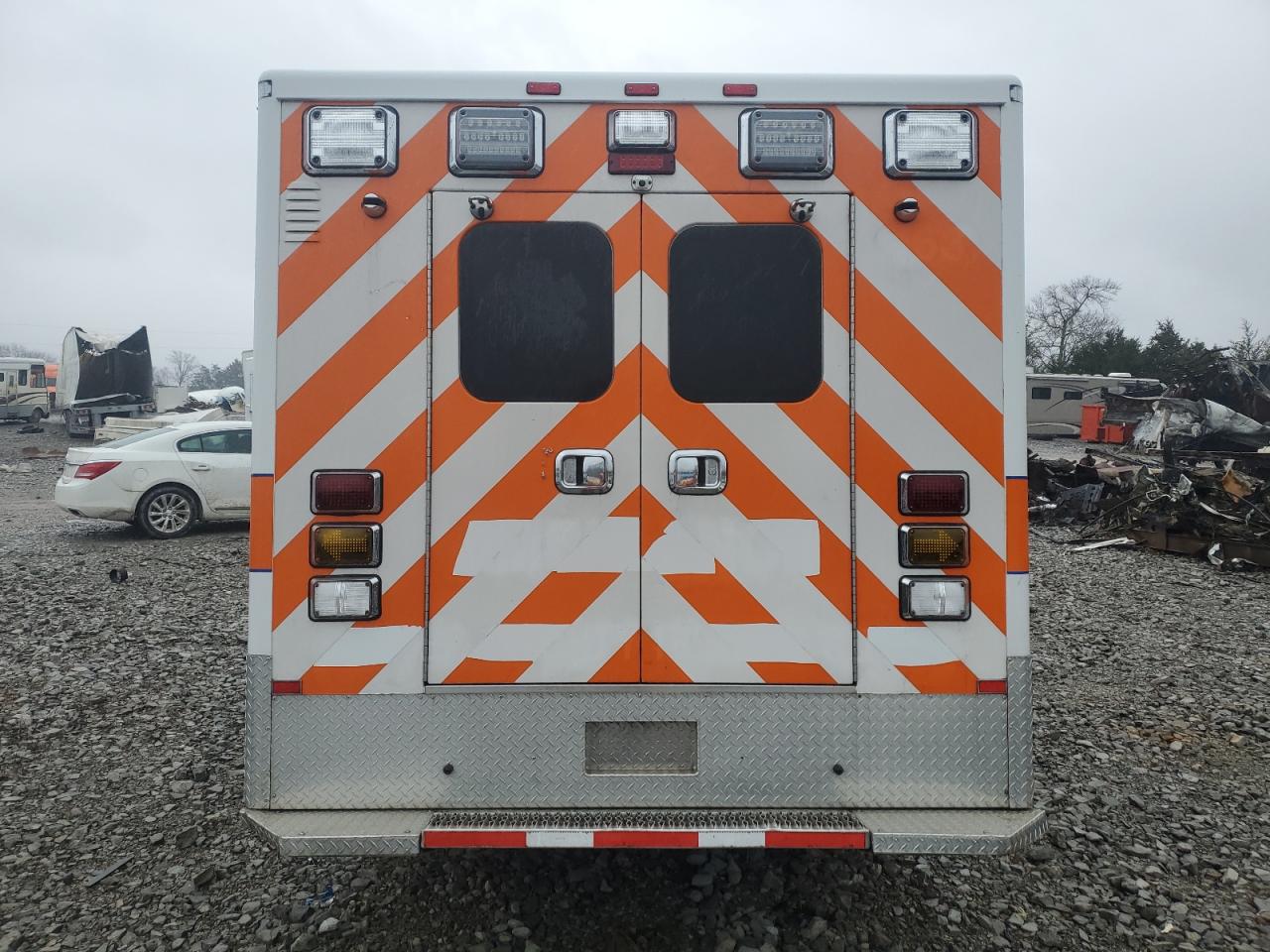 2020 Ford F350 - Image 6