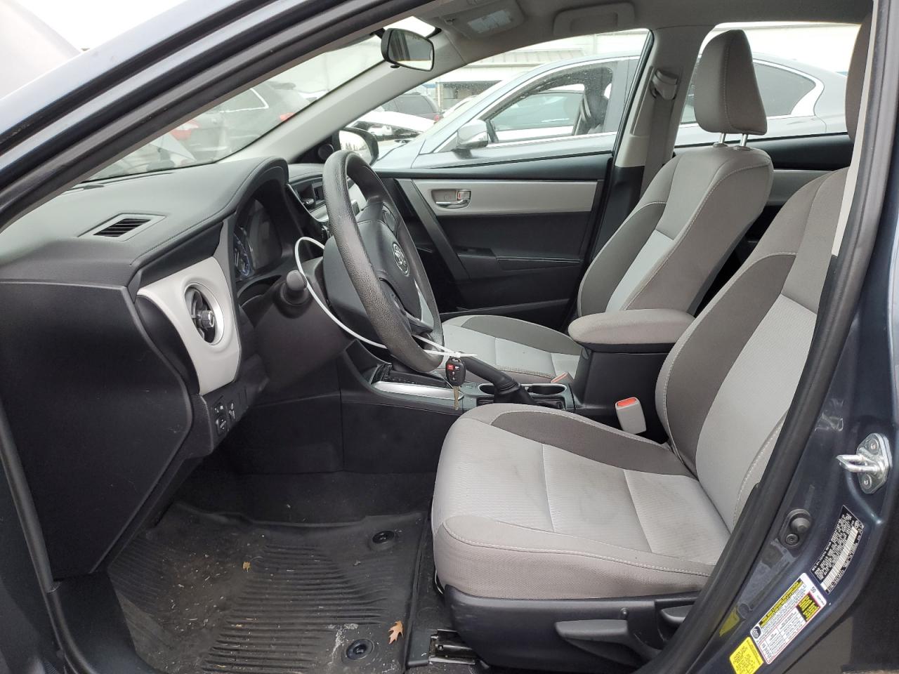 2018 Toyota Corolla L VIN: 2T1BURHE1JC116848 Lot: 87307674