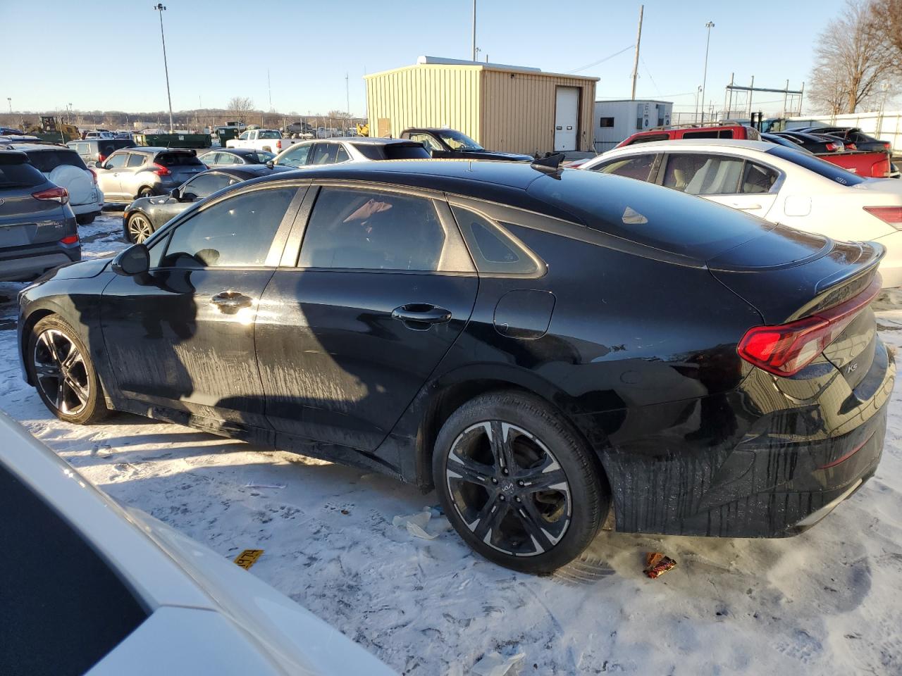 2022 Kia K5 - Image 2