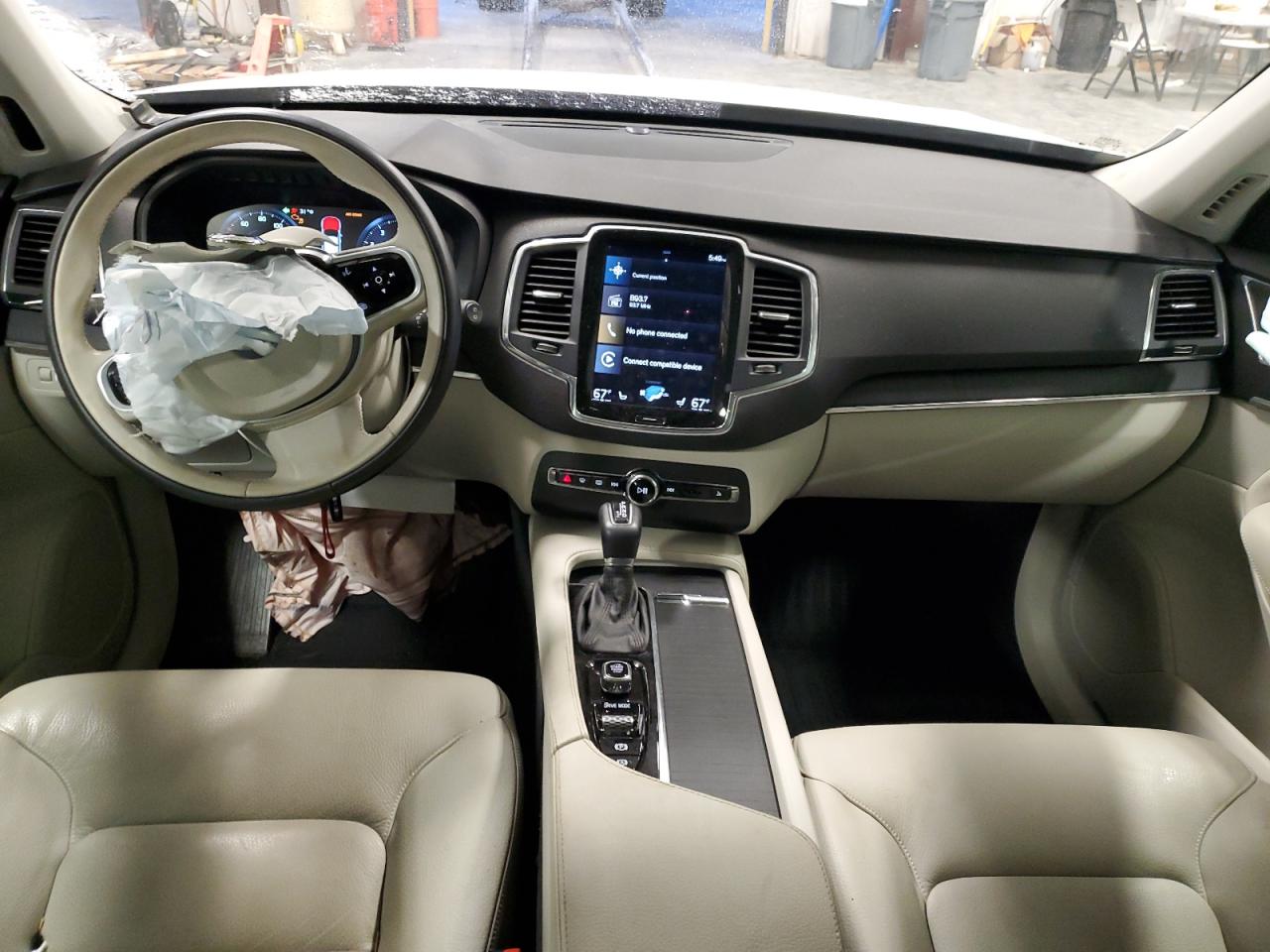 2020 Volvo XC90 - Image 8