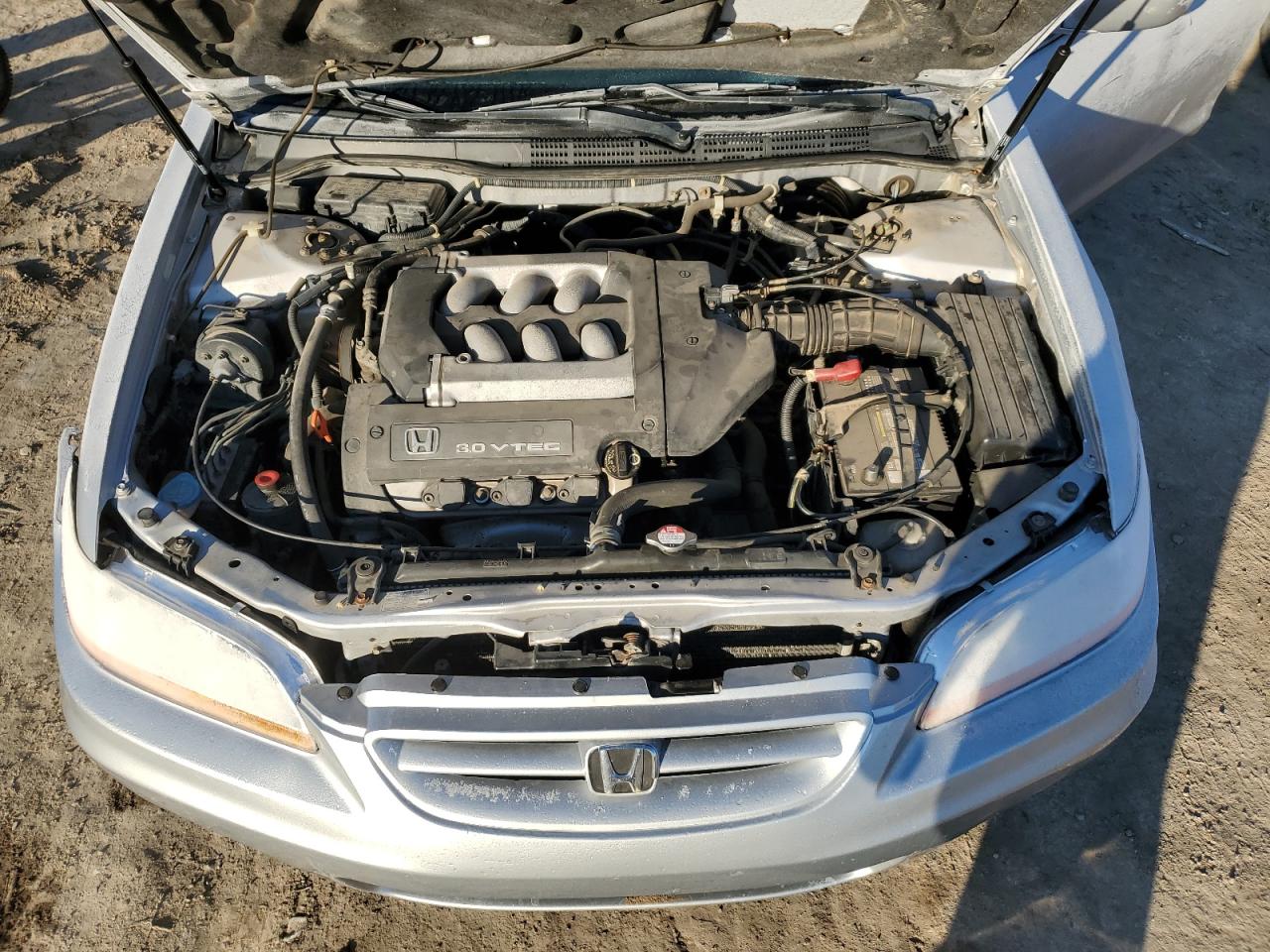 2001 Honda Accord - Image 12