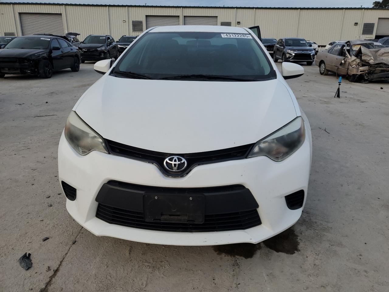 2014 Toyota Corolla - Image 5