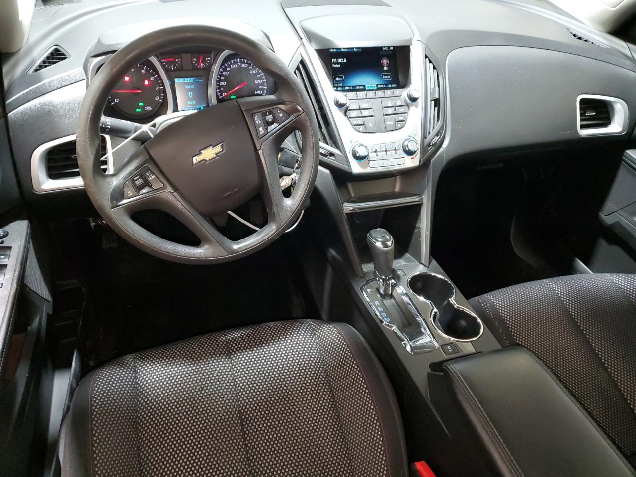 2017 Chevrolet Equinox - Image 8