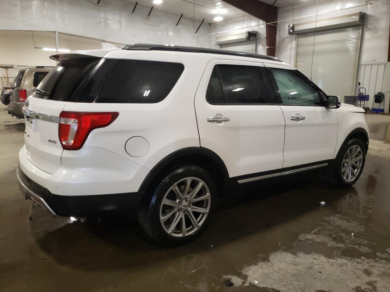 2017 Ford Explorer - Image 3