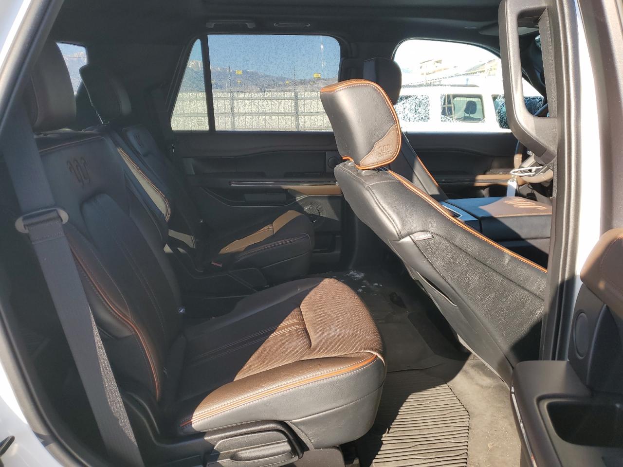 2020 Ford Expedition - Image 11