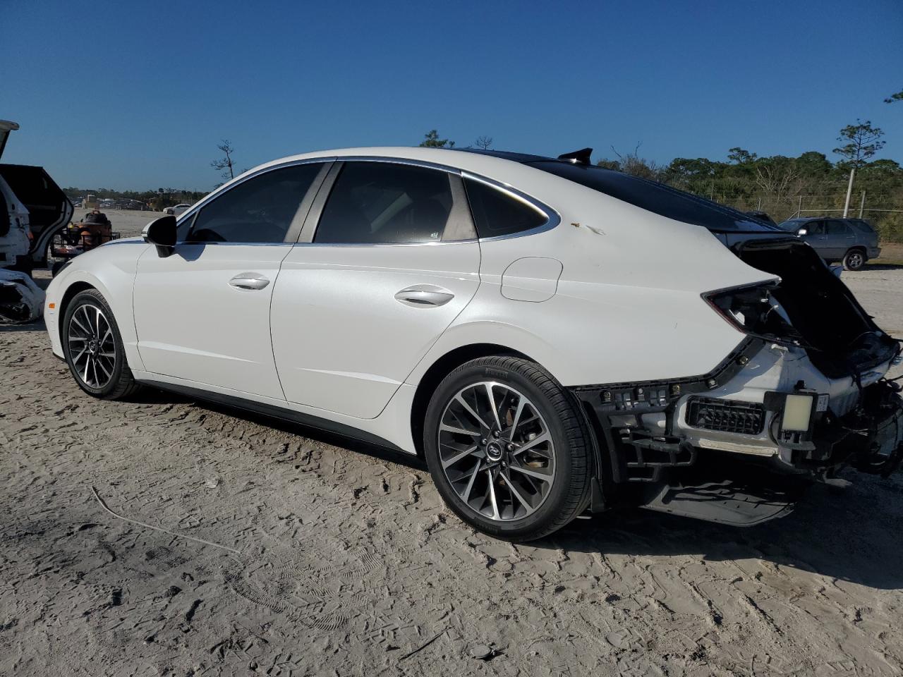 2022 Hyundai Sonata - Image 2