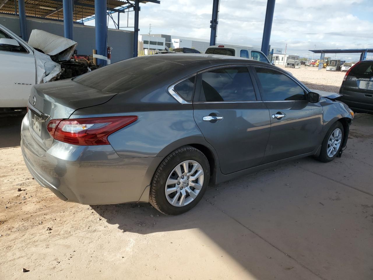 2018 Nissan Altima - Image 3