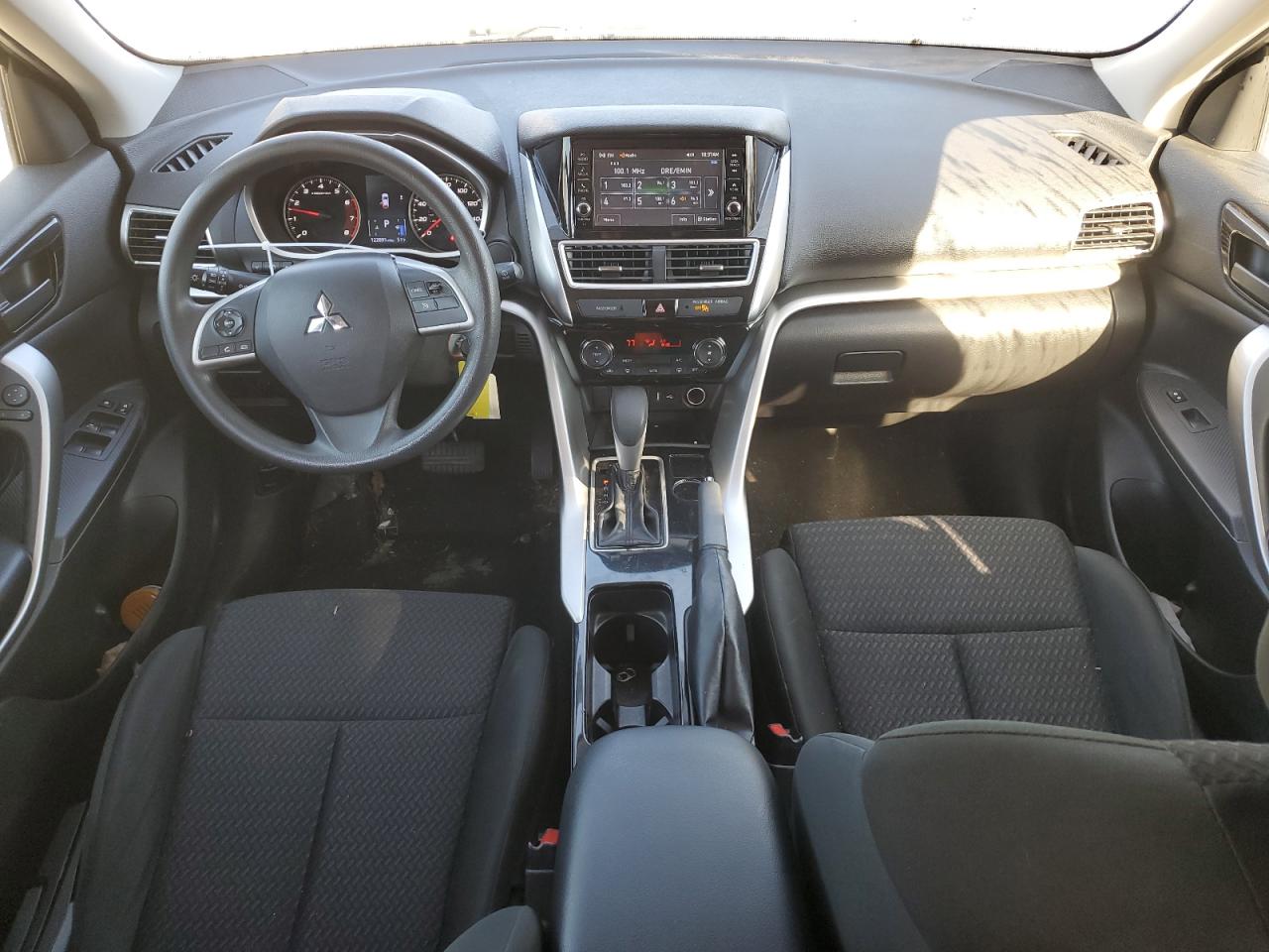 2020 Mitsubishi Eclipse - Image 8