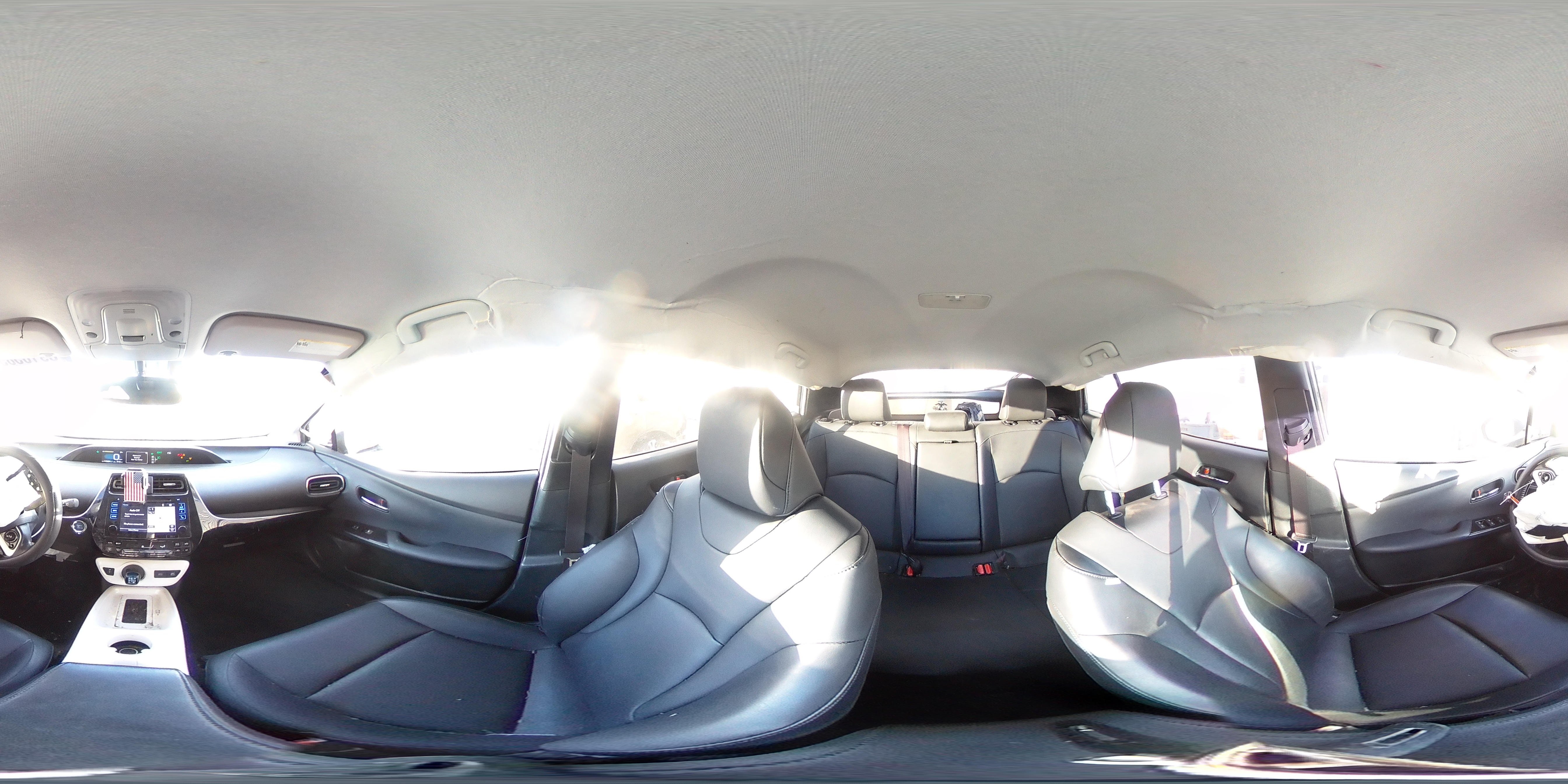2016 Toyota Prius - Image 13