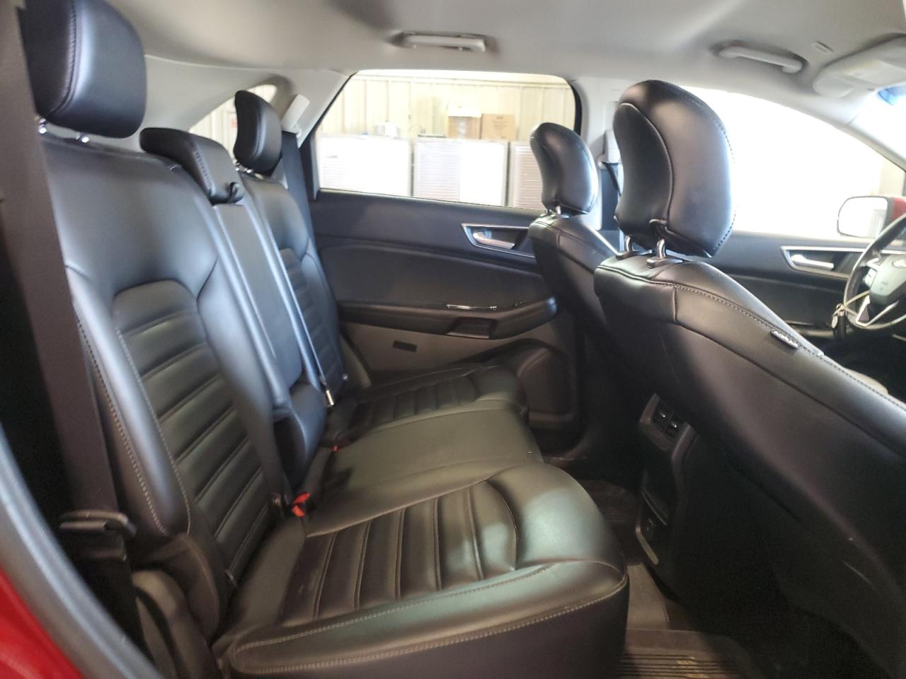 2019 Ford Edge - Image 11