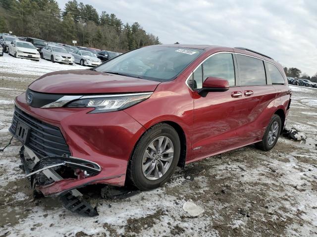 2021 Toyota Sienna Xle