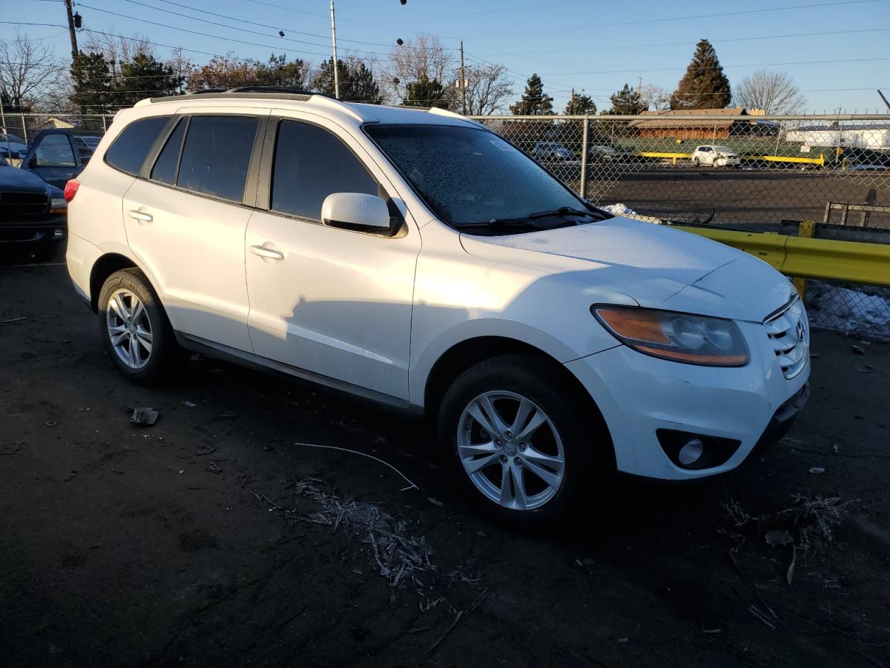 2010 Hyundai Santa Fe - Image 4