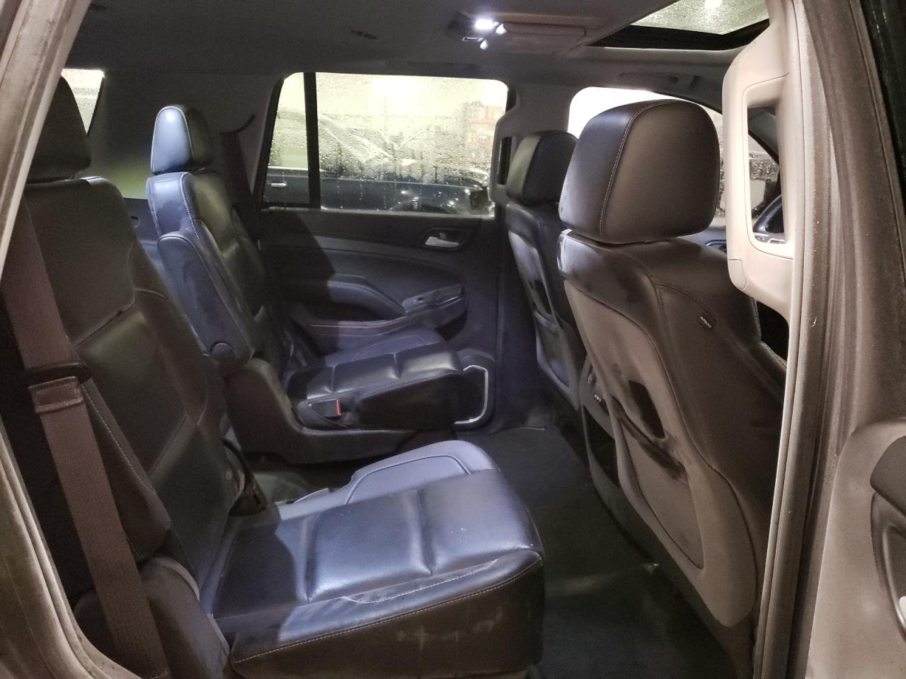 2015 GMC Yukon - Image 11