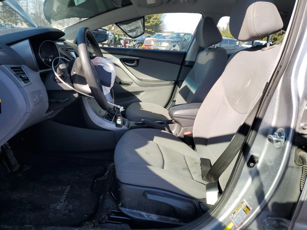 2015 Hyundai Elantra - Image 7