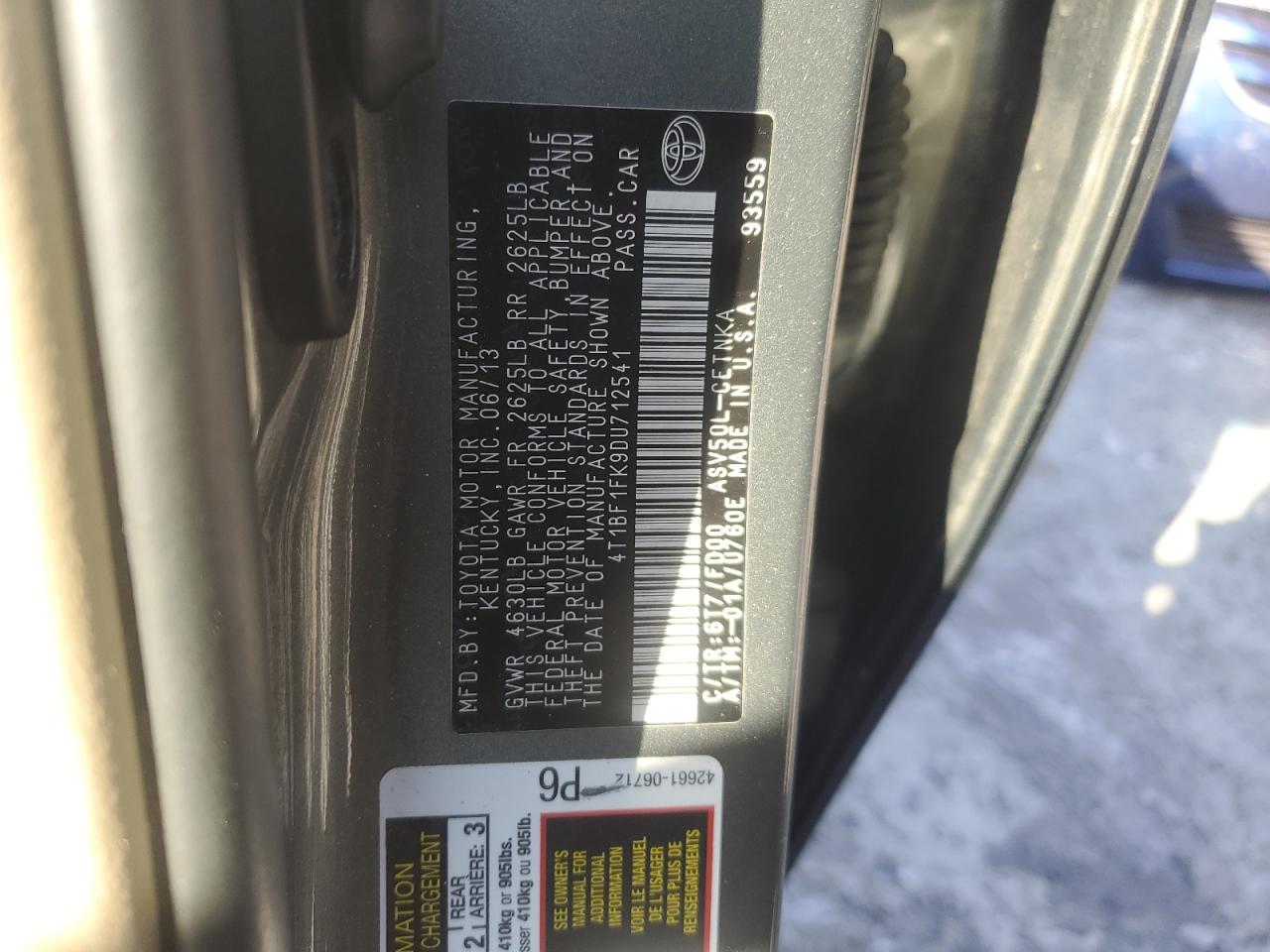 2013 Toyota Camry - Image 13