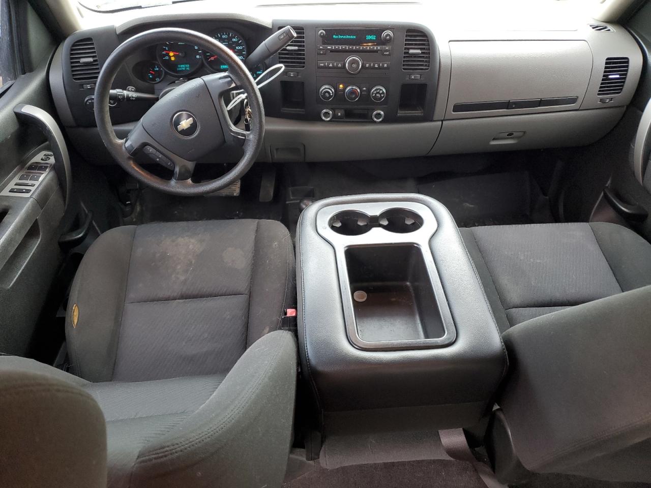 2010 Chevrolet Silverado - Image 8