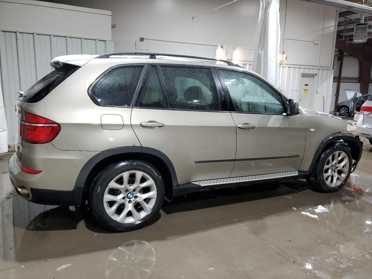 2011 BMW X5 - Image 3