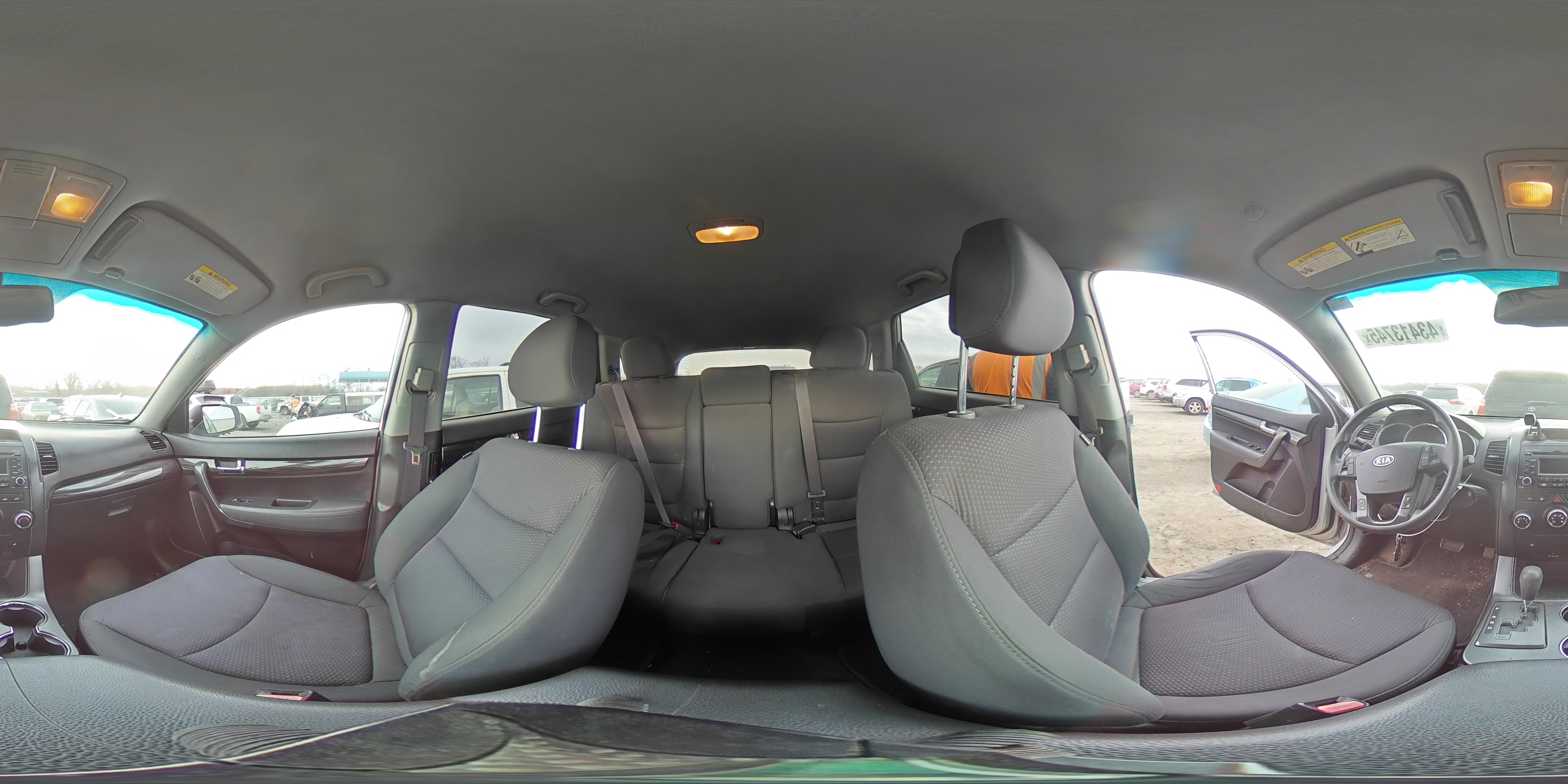 2011 Kia Sorento - Image 12
