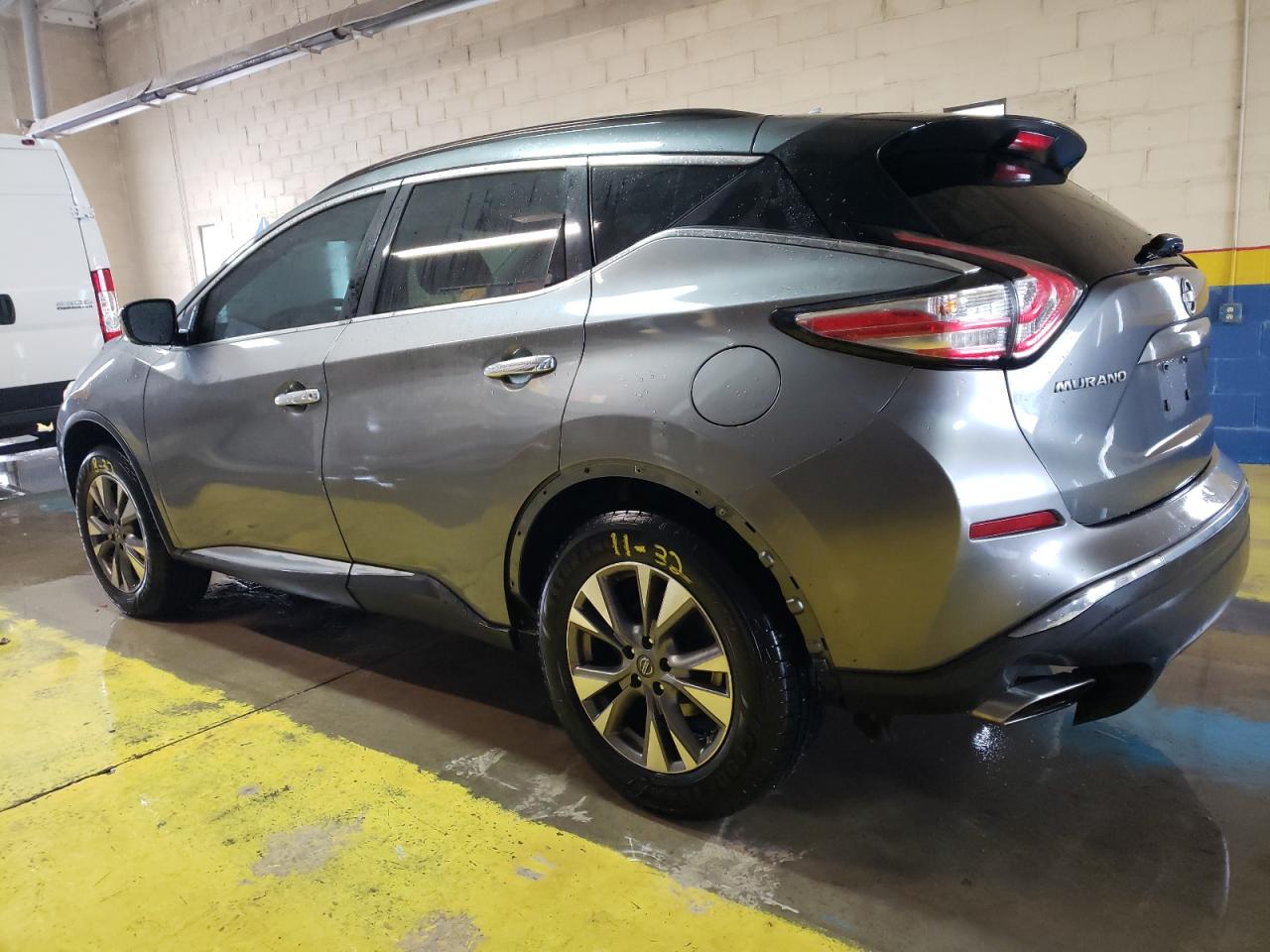 2016 Nissan Murano - Image 2