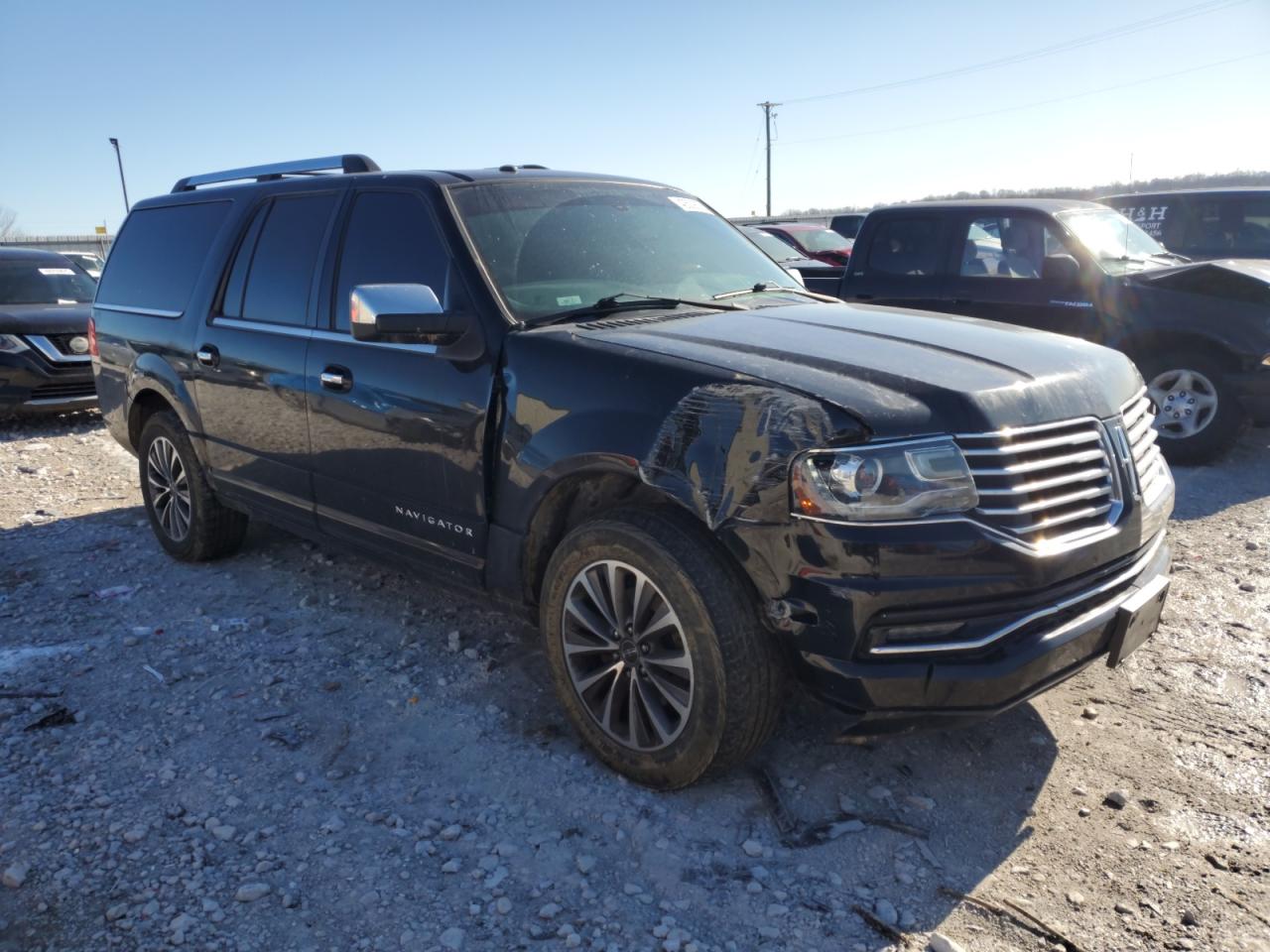 2016 Lincoln Navigator - Image 4