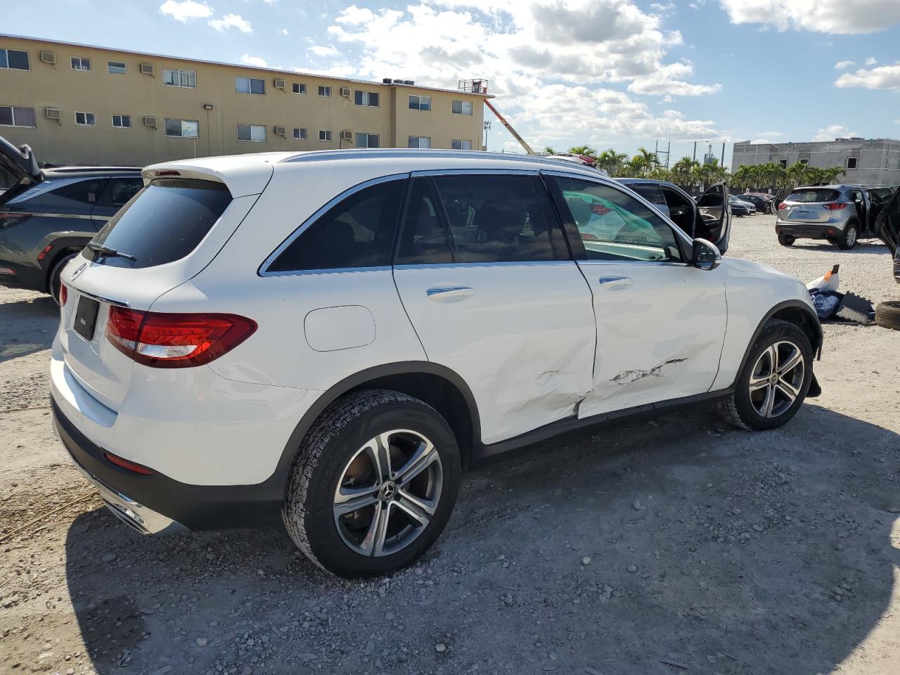 2019 Mercedes-Benz GLC - Image 3