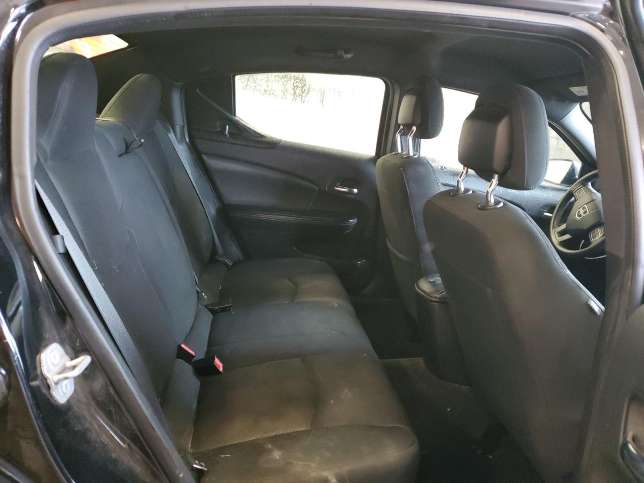 2014 Dodge Avenger - Image 10