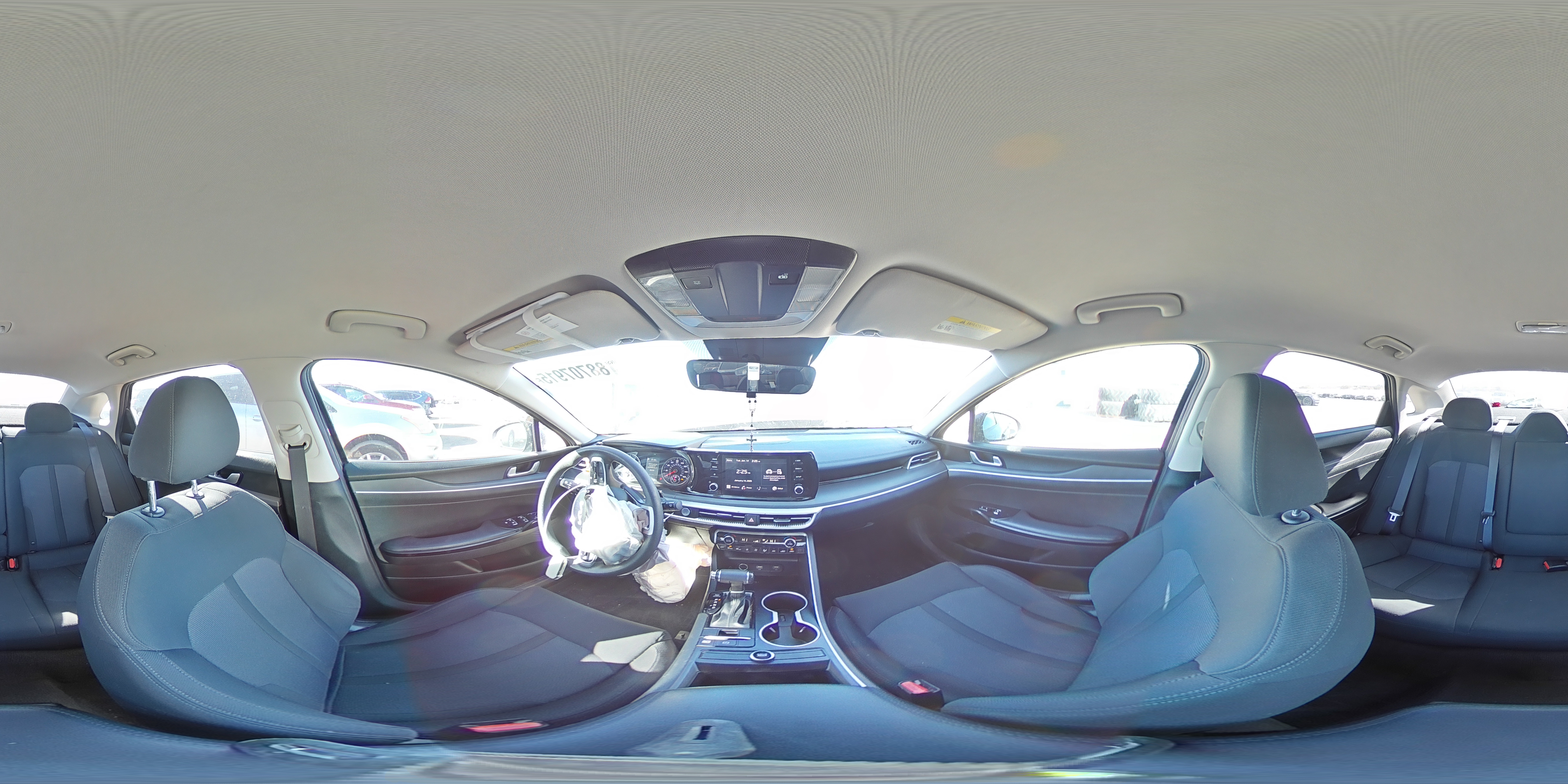2022 Kia K5 - Image 12