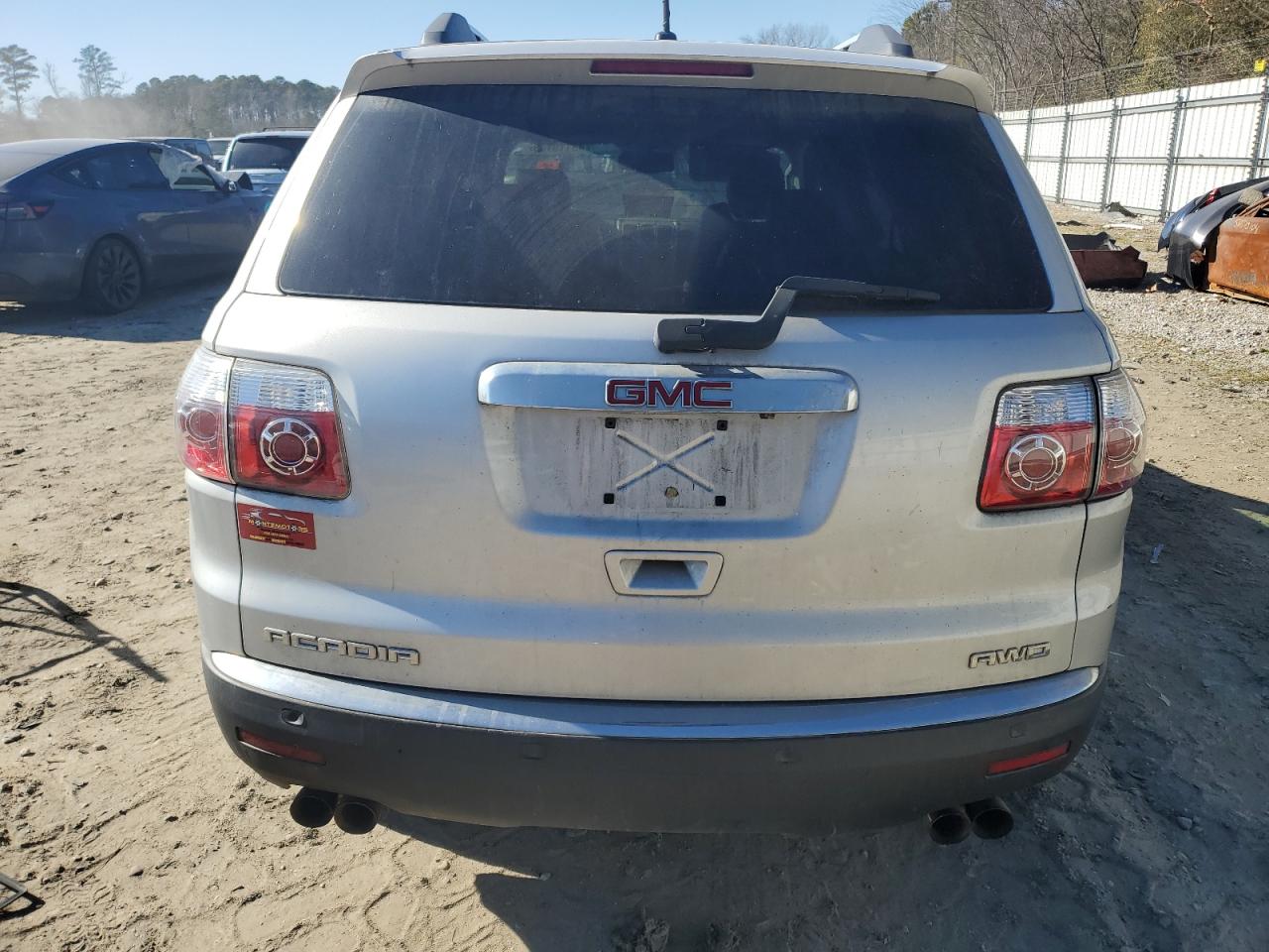 2010 GMC Acadia - Image 6