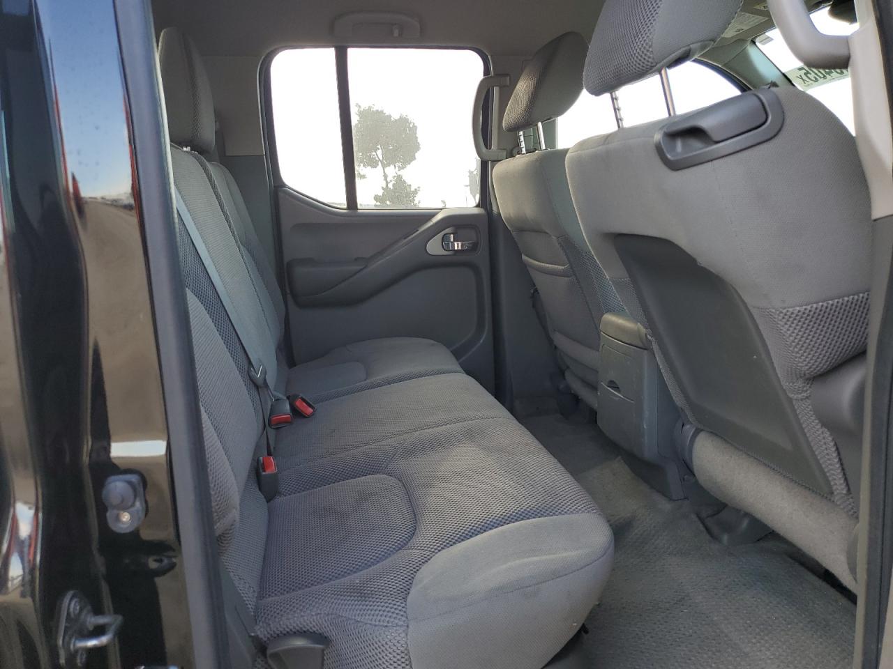 2012 Nissan Navara (Frontier) - Image 10