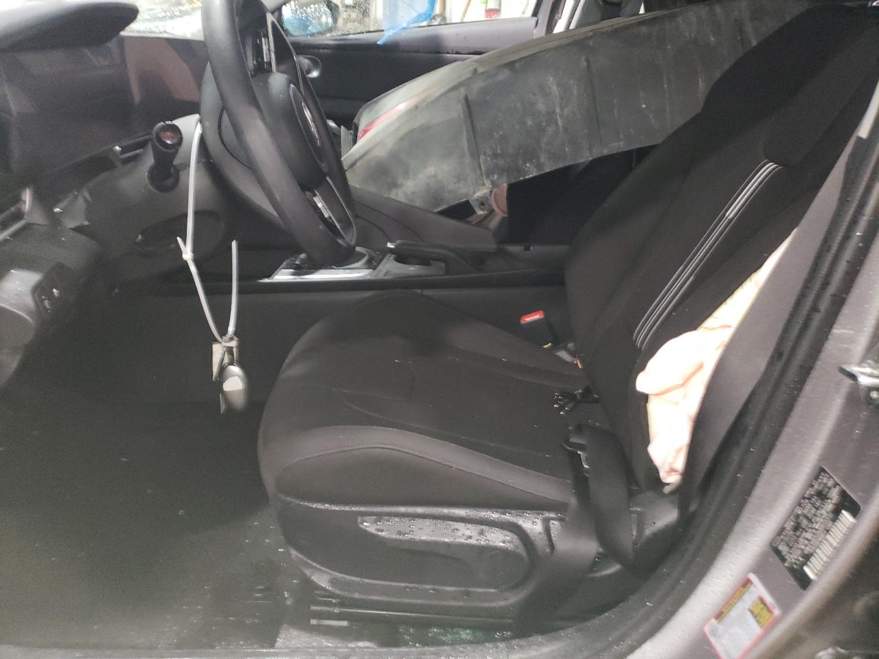 2024 Hyundai Elantra - Image 7