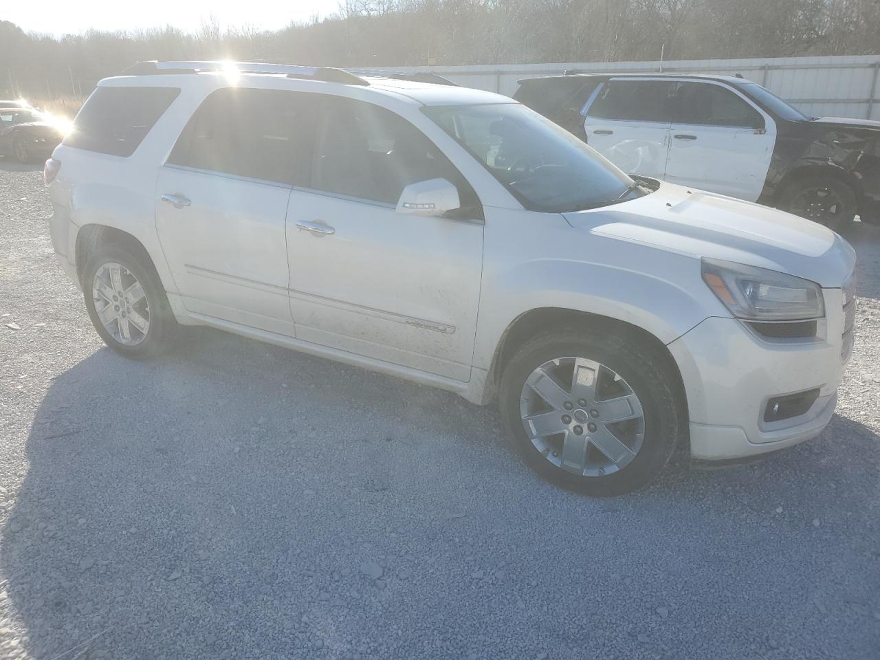 2014 GMC Acadia - Image 4