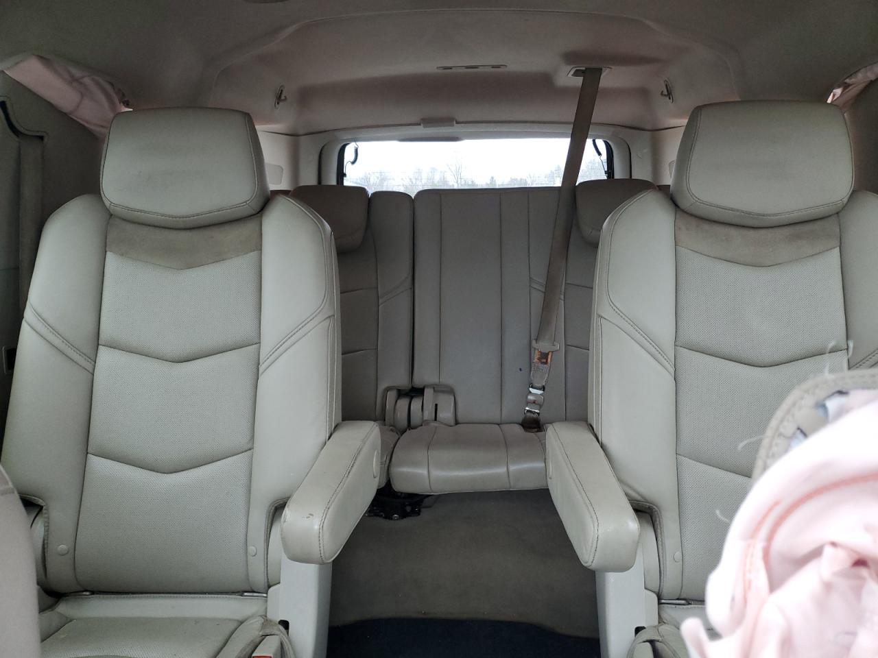 2016 Cadillac Escalade - Image 10