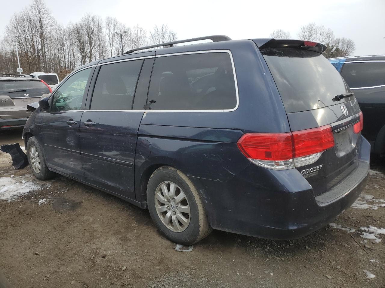 2008 Honda Odyssey - Image 2
