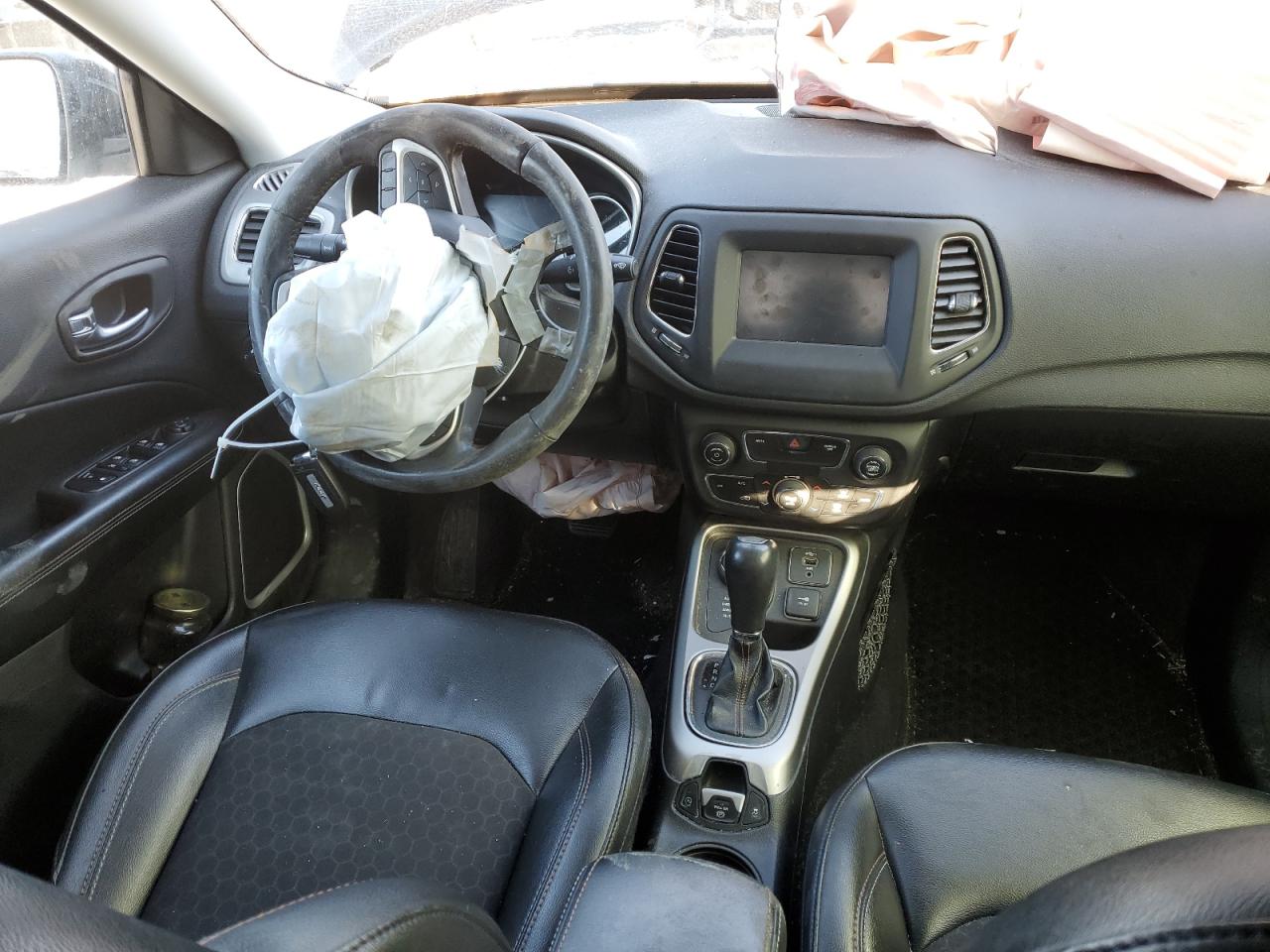 2019 Jeep Compass - Image 8