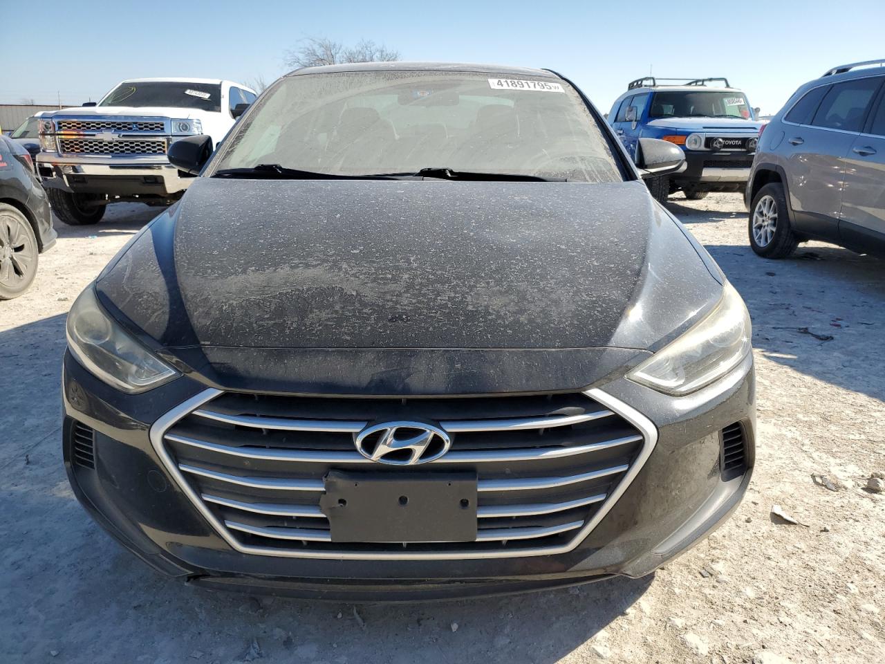 2017 Hyundai Elantra - Image 5