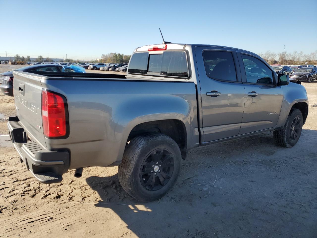 2021 Chevrolet Colorado - Image 3