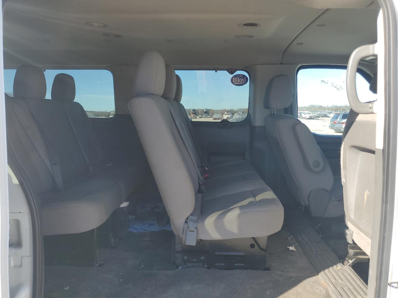 2014 Nissan NV - Image 11