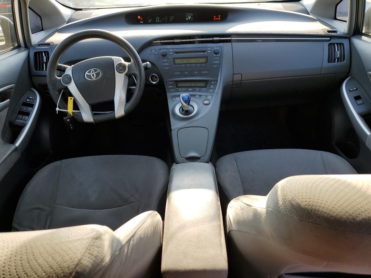 2010 Toyota Prius - Image 8