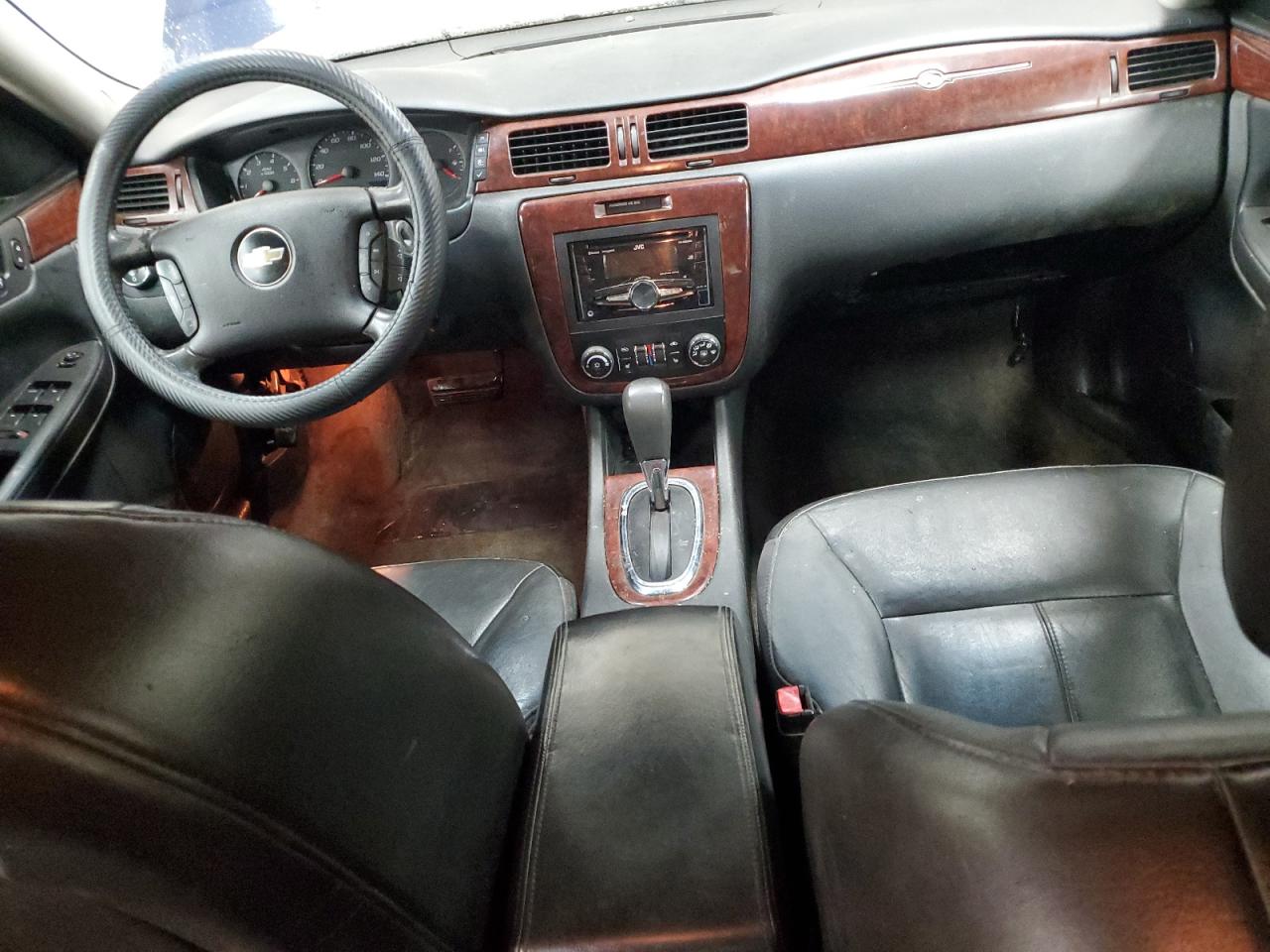 2009 Chevrolet Impala - Image 8