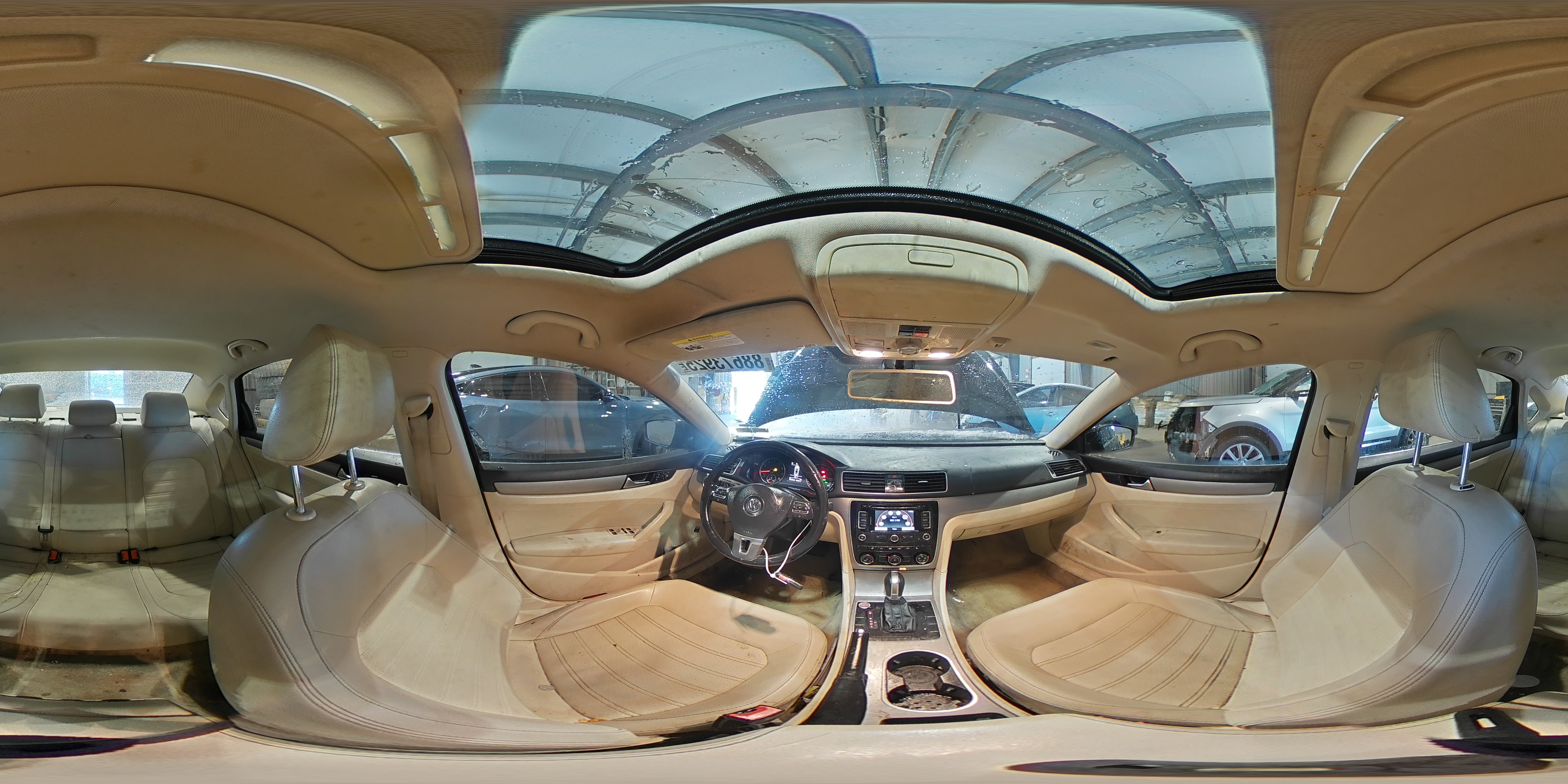 2015 Volkswagen Passat - Image 13