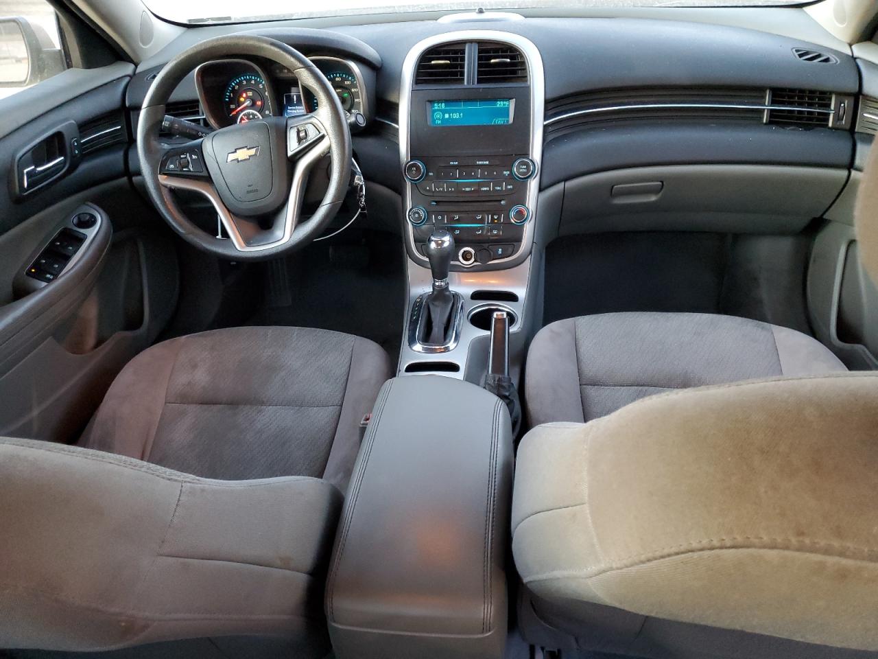 2014 Chevrolet Malibu - Image 8