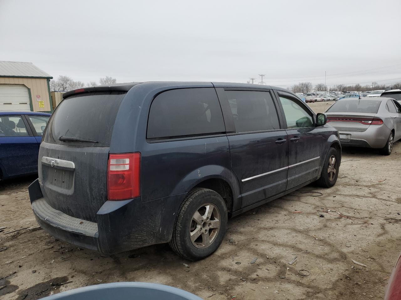 2008 Dodge Caravan - Image 3