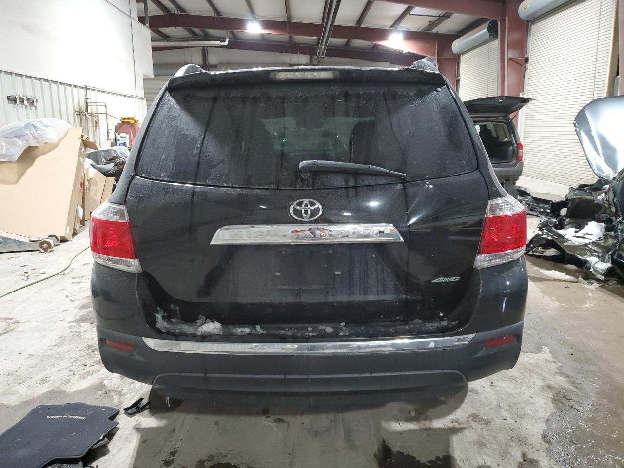2011 Toyota Highlander - Image 6