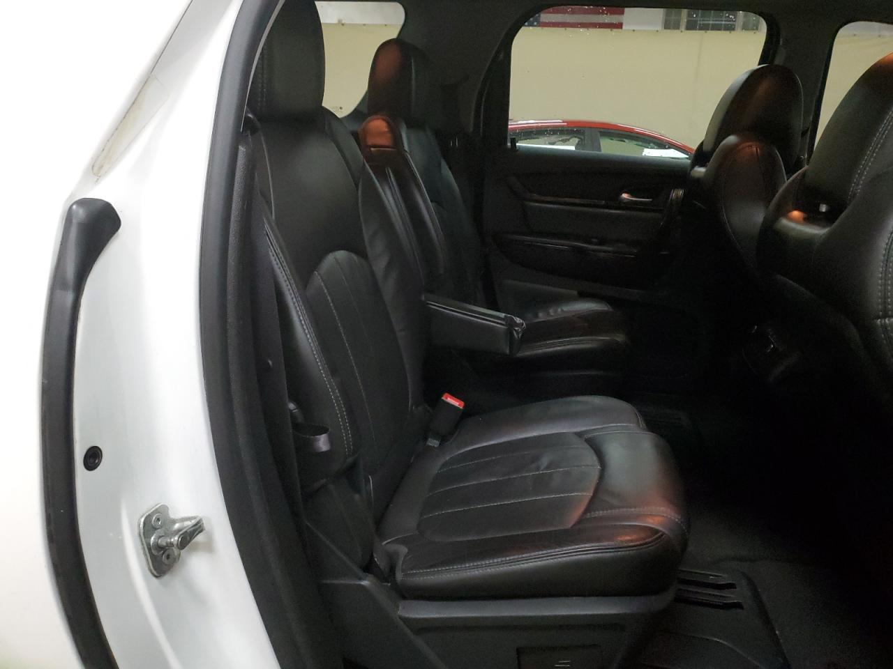 2014 GMC Acadia - Image 11