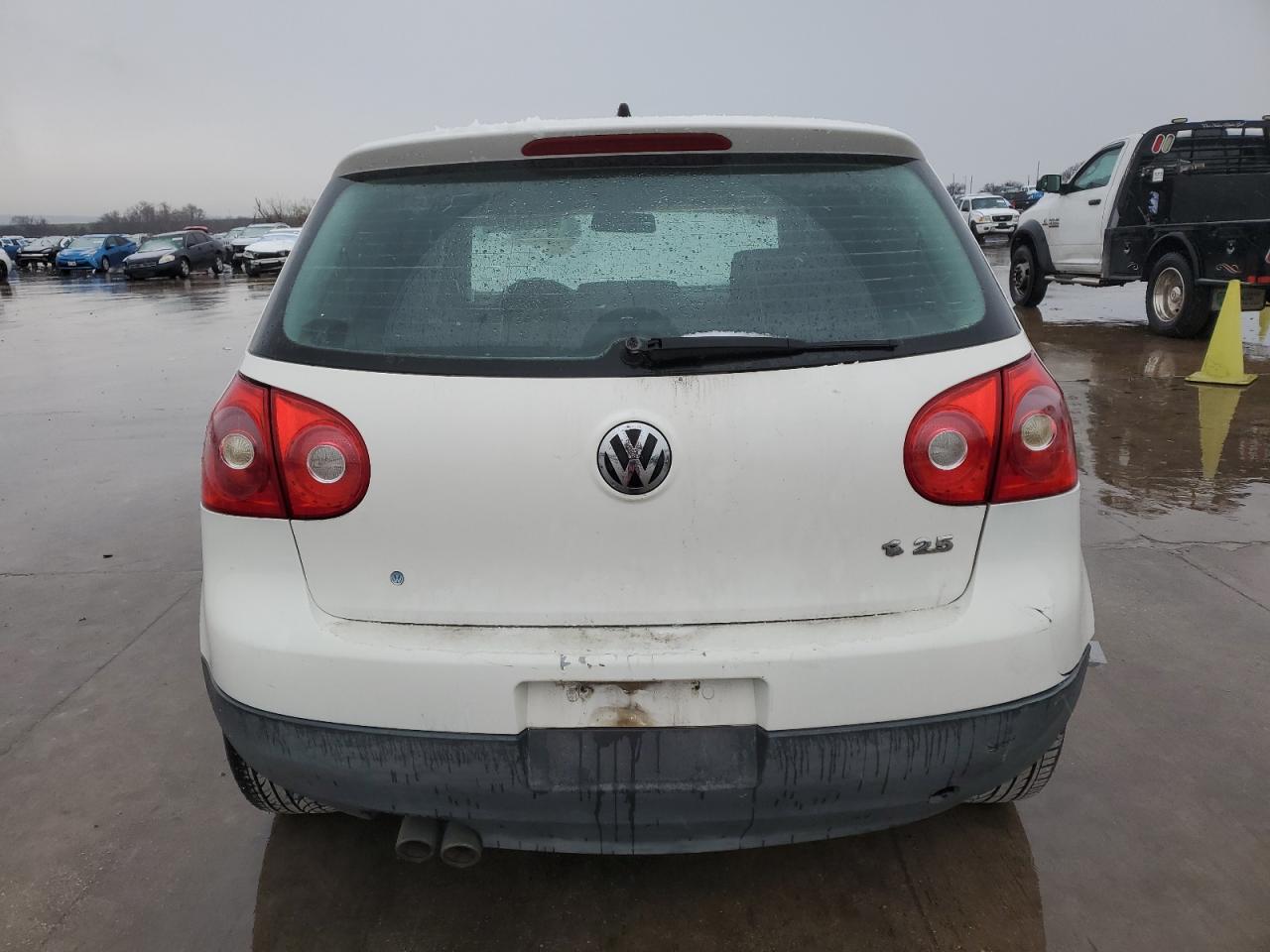 2007 Volkswagen Rabbit VIN: WVWDR71K27W243915 Lot: 87375394