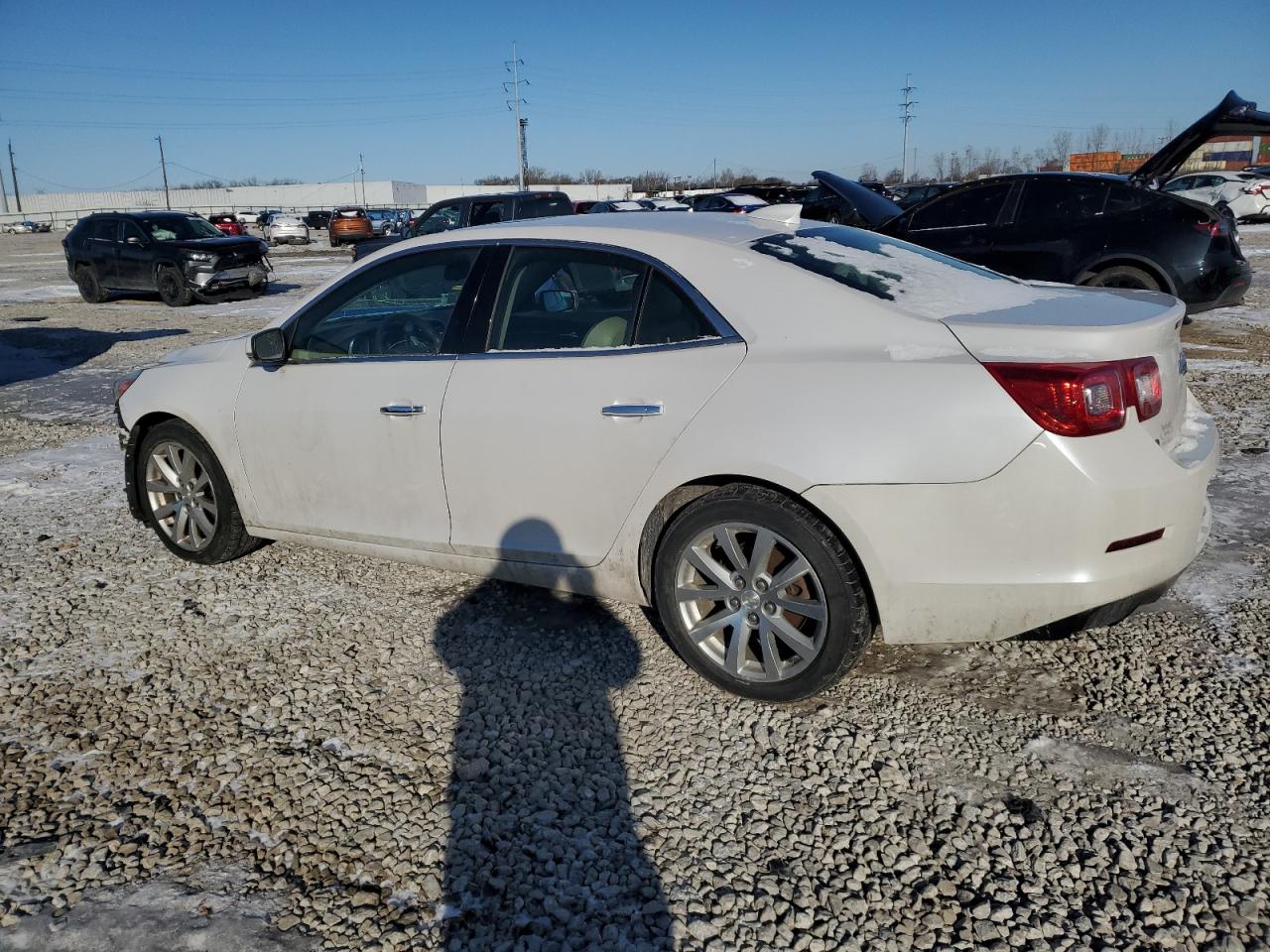 2016 Chevrolet Malibu - Image 2