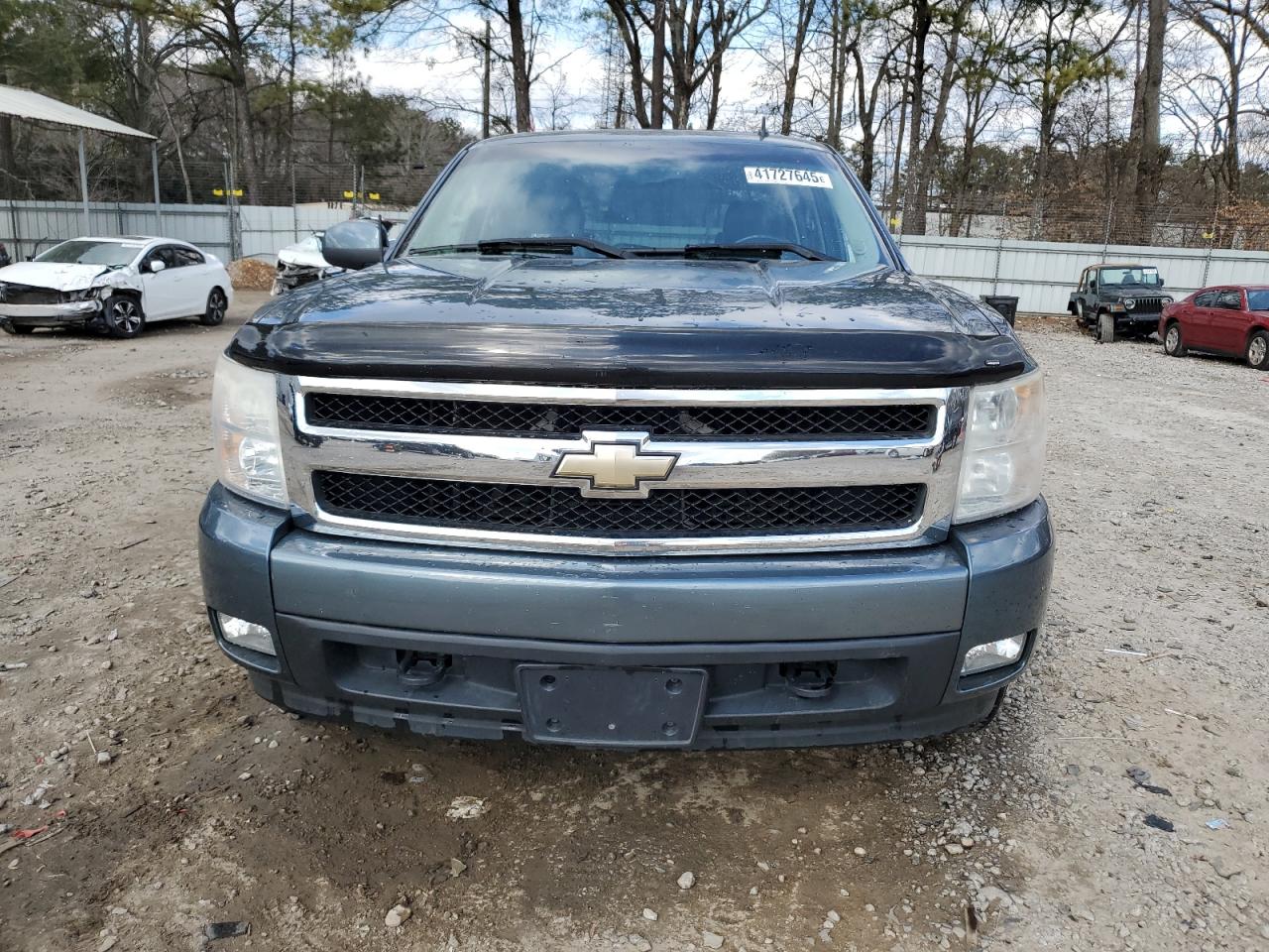 2007 Chevrolet Silverado - Image 5