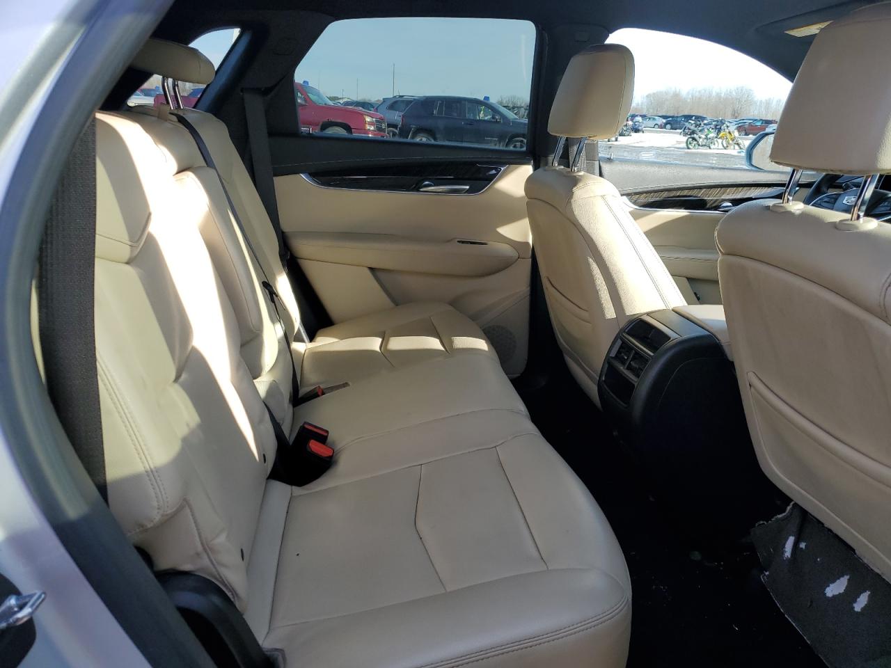 2017 Cadillac XT5 - Image 11