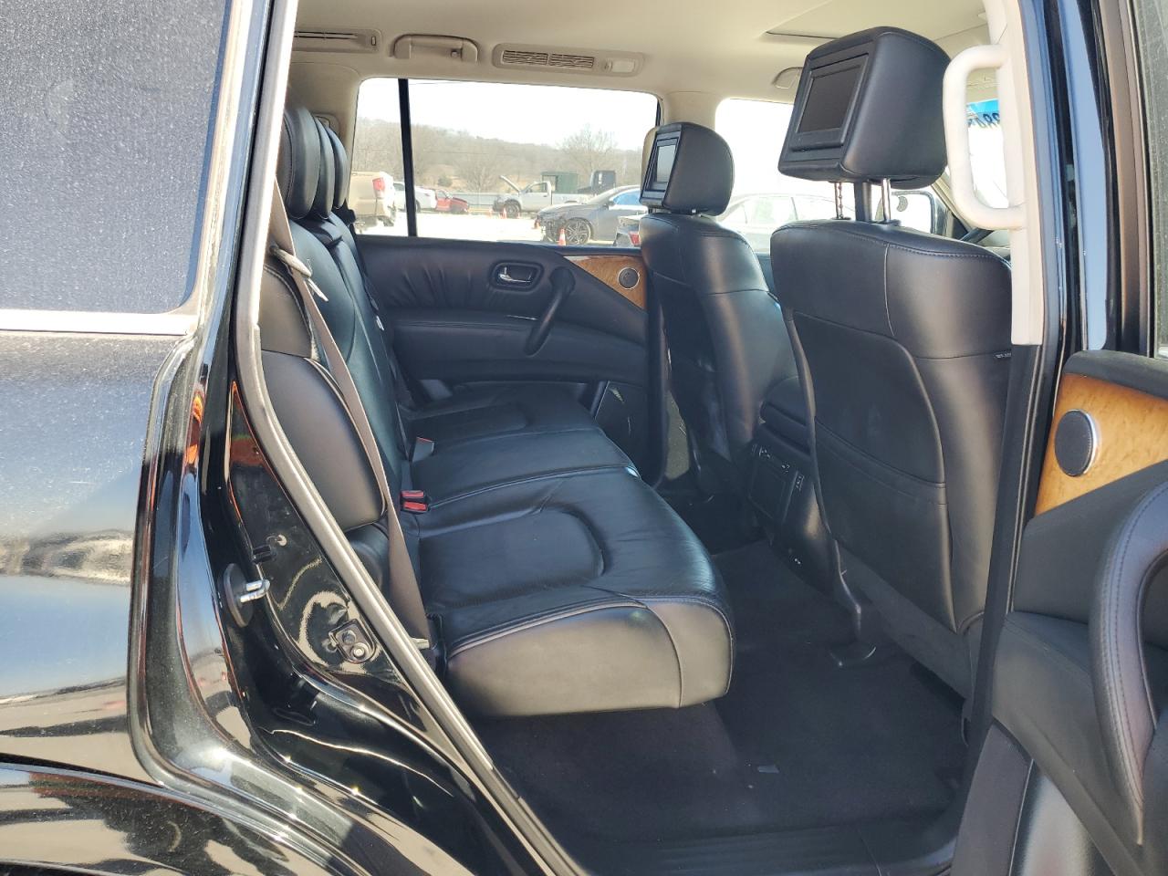 2012 Infiniti QX56 - Image 11